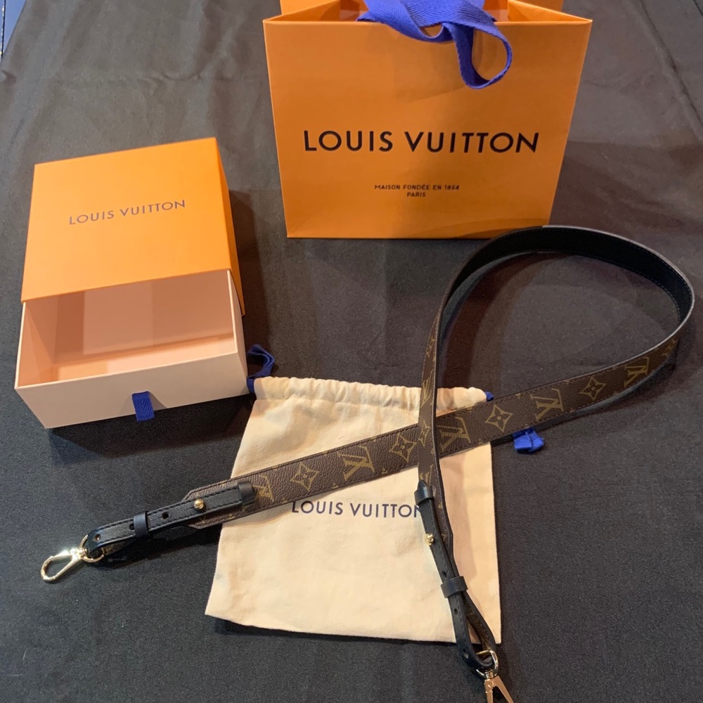 Louis Vuitton Monogram/Noir strap